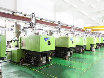 Plastic injection molding workshop