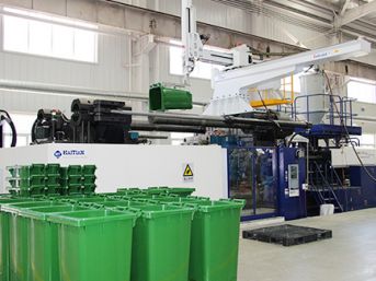 Plastic injection machine