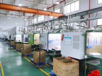 Plastic injection molding workshop